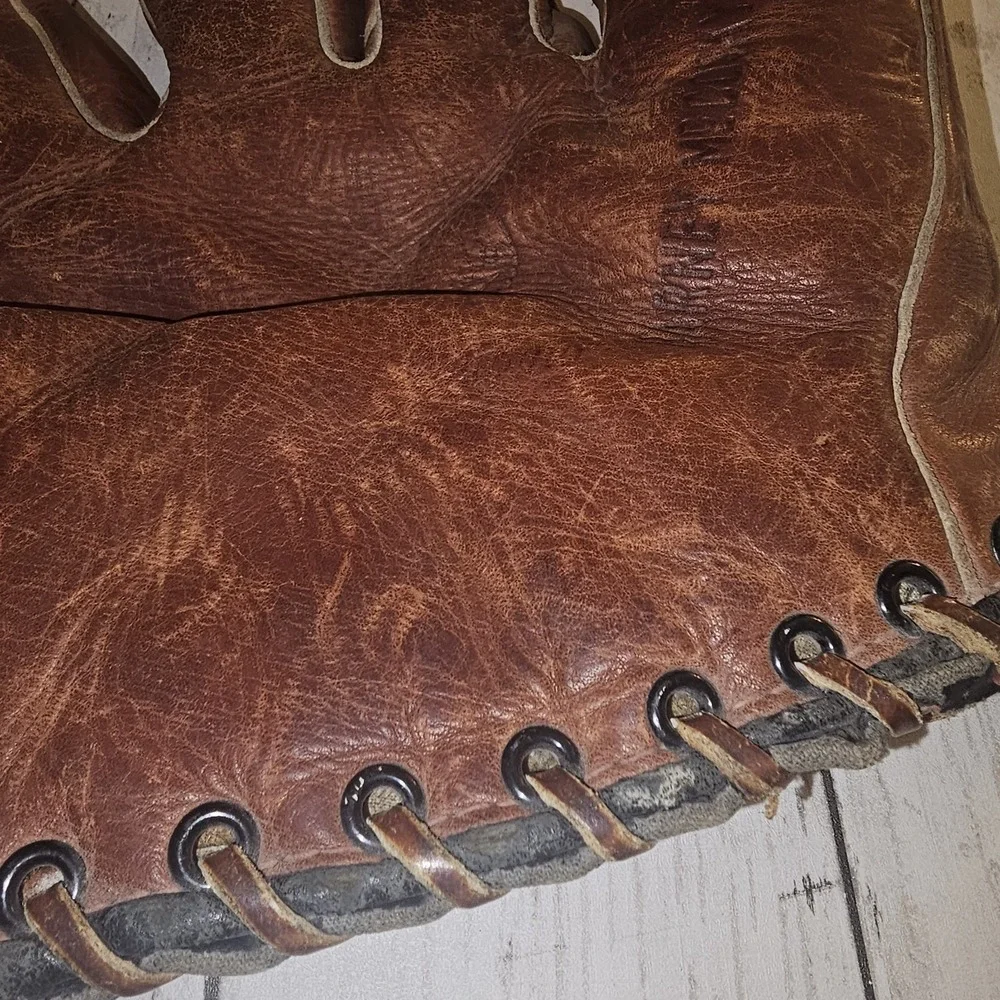 Vintage Sonnett Leather Baseball Glove Mitt Barney McCosky Model Button Strap OK